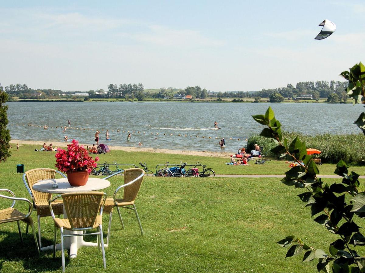 Lovely Holiday Home In Noordwijkerhout Near Lake Esterno foto